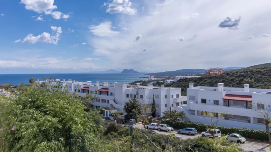 4 bedrooms townhouse for sale , Manilva, Spain No. 30736 № 1