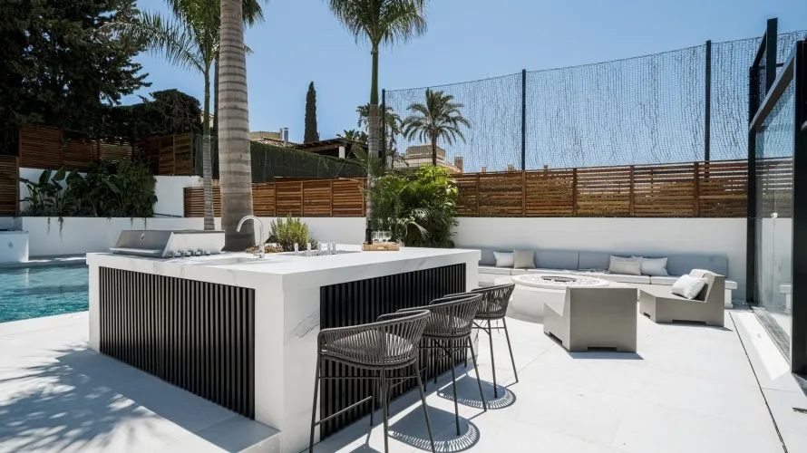 7 bedrooms villa for sale , Nueva Andalucia, Spain No. 30512 № 16