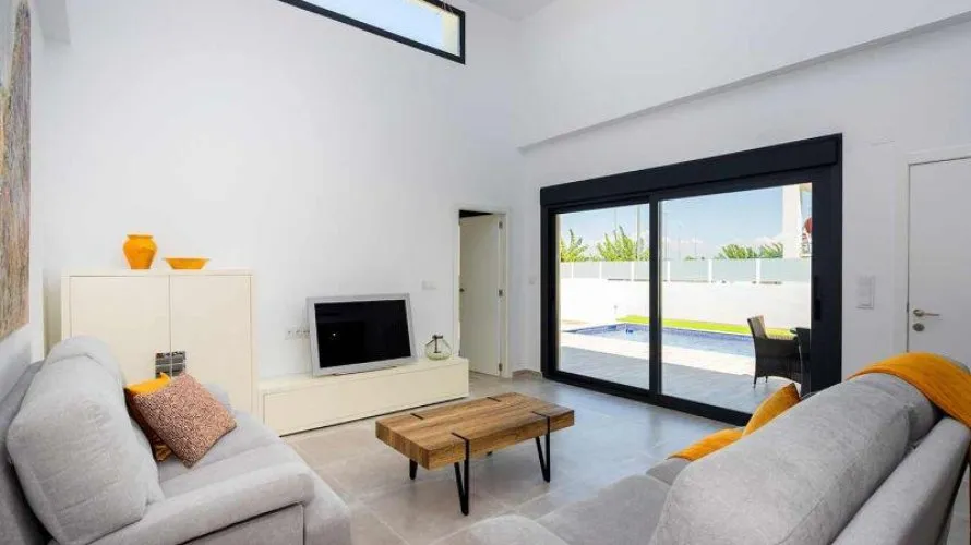 3 bedrooms villa for sale , Daya Nueva, Spain No. 31000 № 1