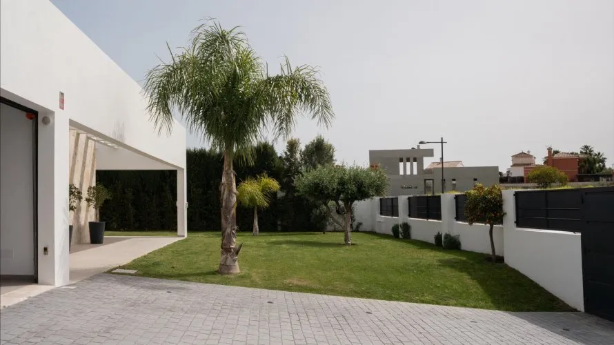 4 bedrooms villa for sale , Estepona, Spain No. 30631 № 17