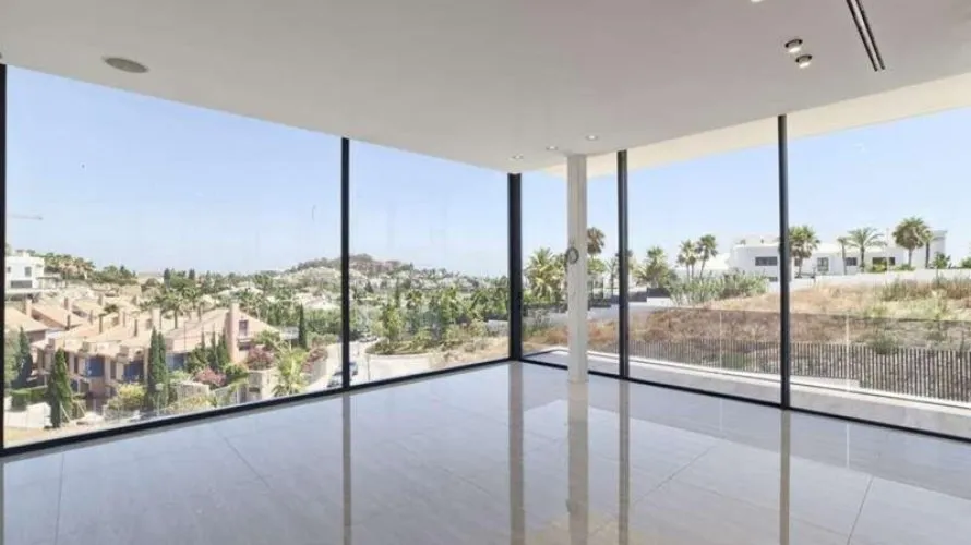 6 bedrooms villa for sale , Nueva Andalucia, Spain No. 30574 № 27