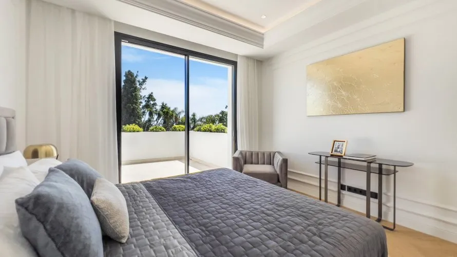 6 bedrooms villa for sale , Marbella, Spain No. 30770 № 14