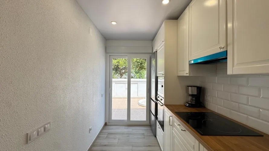 3 bedrooms house for sale , Torrevieja, Spain No. 31103 № 8