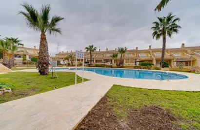 5 bedrooms bungalow for sale , Los Altos, Spain No. 30962