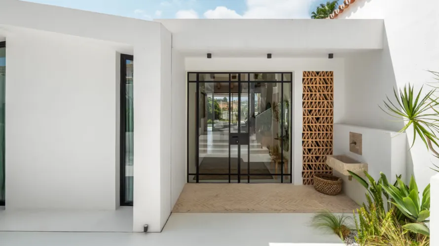 5 bedrooms house for sale , Nueva Andalucia, Spain No. 30726 № 25