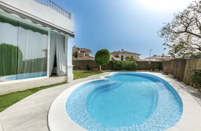 4 bedrooms house for sale , Fuengirola, Spain No. 31184