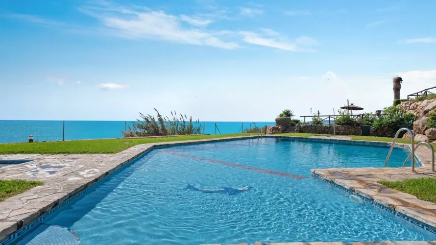 2 bedrooms townhouse for sale , Estepona, Spain No. 31047 № 16