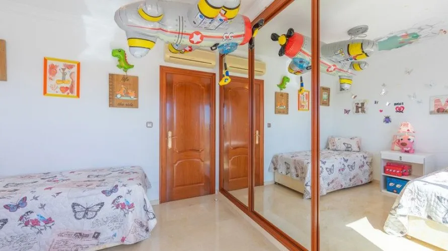 4 bedrooms villa for sale , Las Lagunas, Spain No. 30761 № 14