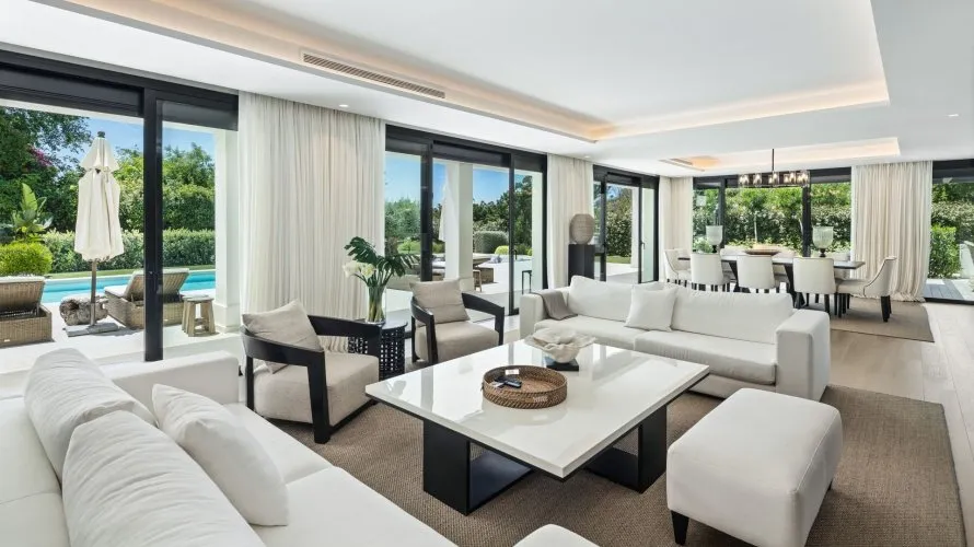 5 bedrooms villa for sale , Nueva Andalucia, Spain No. 30729