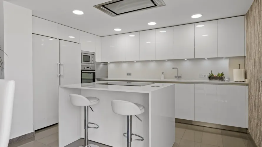 4 bedrooms townhouse for sale , Nueva Andalucia, Spain No. 30754 № 14