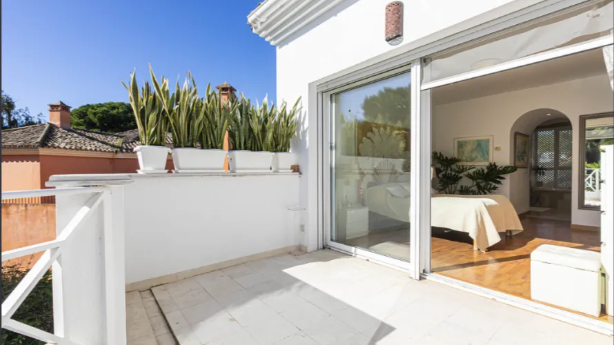 4 bedrooms villa for sale , Marbella, Spain No. 31131 № 25