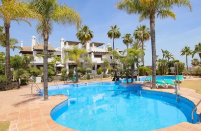 3 bedrooms townhouse for sale , Benahavis, Spain No. 31049