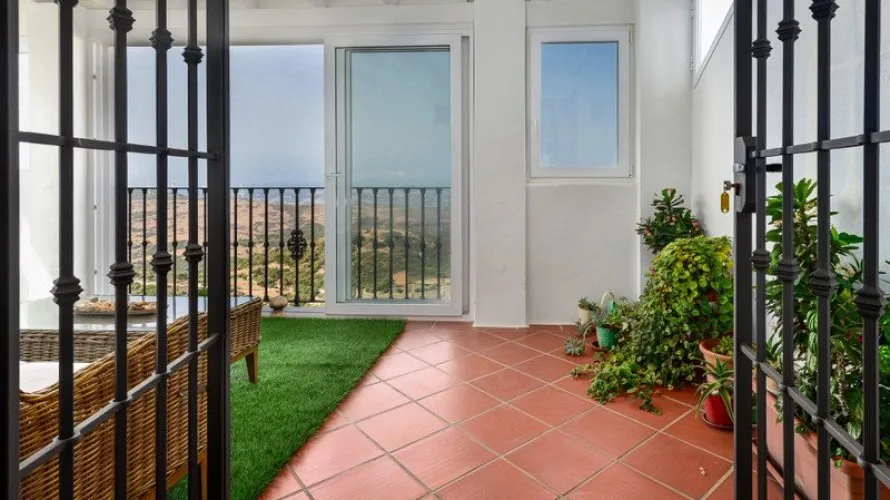 3 bedrooms townhouse for sale , Casares, Spain No. 30731 № 5