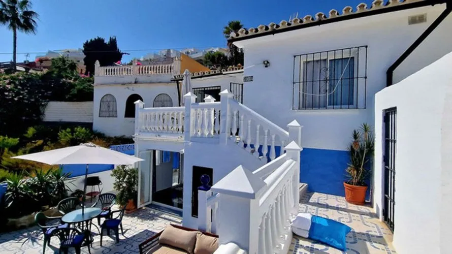 4 bedrooms villa for sale , Fuengirola, Spain No. 30724