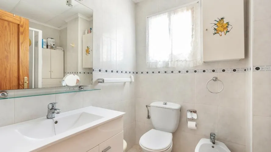 4 bedrooms bungalow for sale , Torrevieja, Spain No. 30684 № 19