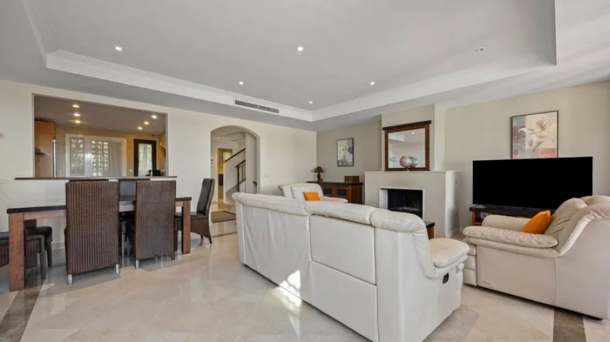 3 bedrooms townhouse for sale , Benahavis, Spain No. 31044 № 10