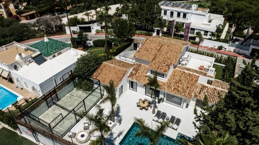 7 bedrooms villa for sale , Nueva Andalucia, Spain No. 30512 № 25