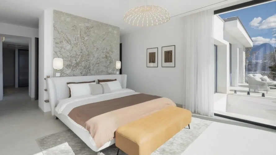 5 bedrooms house for sale , La Quinta, Spain No. 31059 № 16