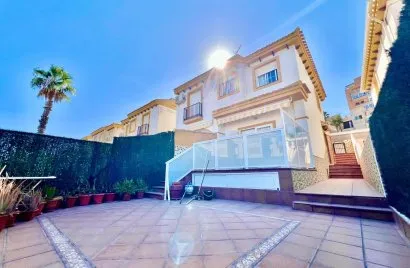 3 bedrooms house for sale , Torrevieja, Spain No. 31174