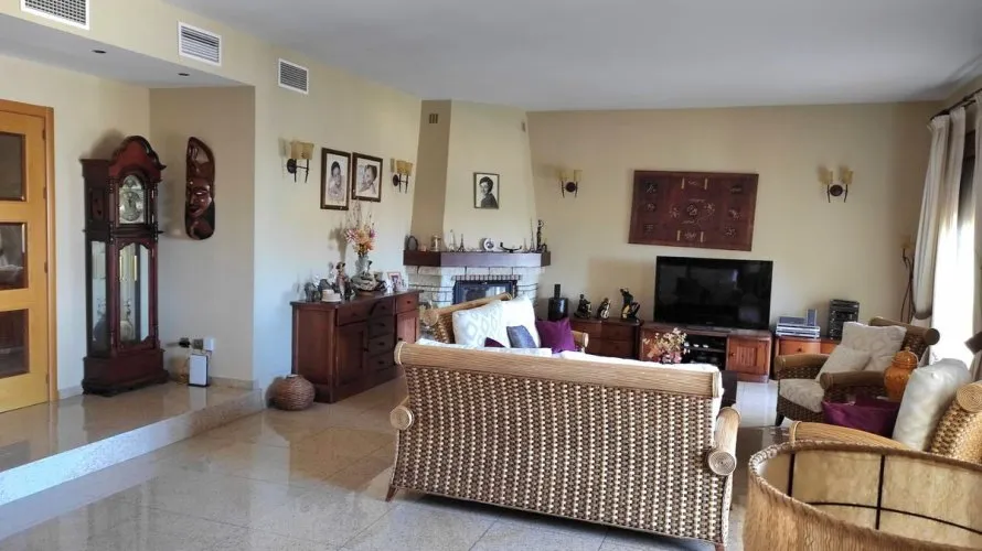 4 bedrooms villa for sale , Mijas Costa, Spain No. 30620 № 3