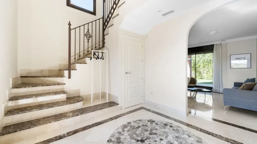 4 bedrooms villa for sale , Estepona, Spain No. 30504 № 12