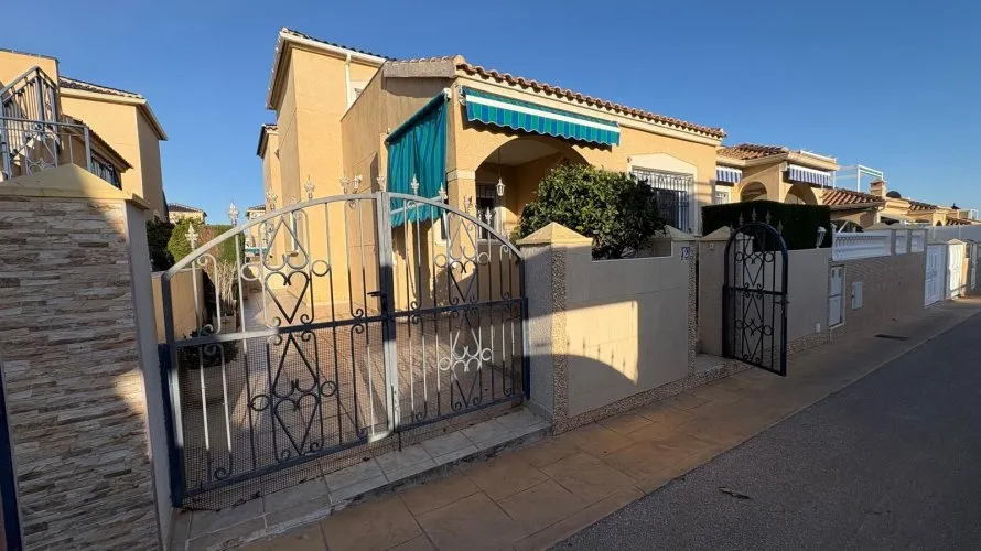 3 bedrooms house for sale , La Florida, Spain No. 31266 № 21