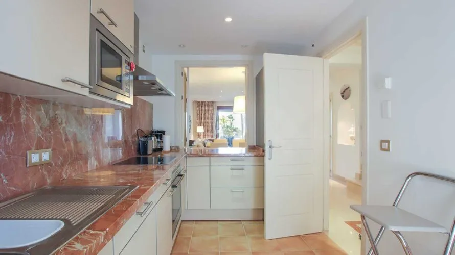 3 bedrooms townhouse for sale , Benahavis, Spain No. 31043 № 7