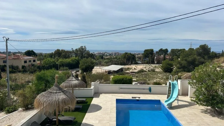 4 bedrooms house for sale , Villajoyosa, Spain No. 31120 № 2