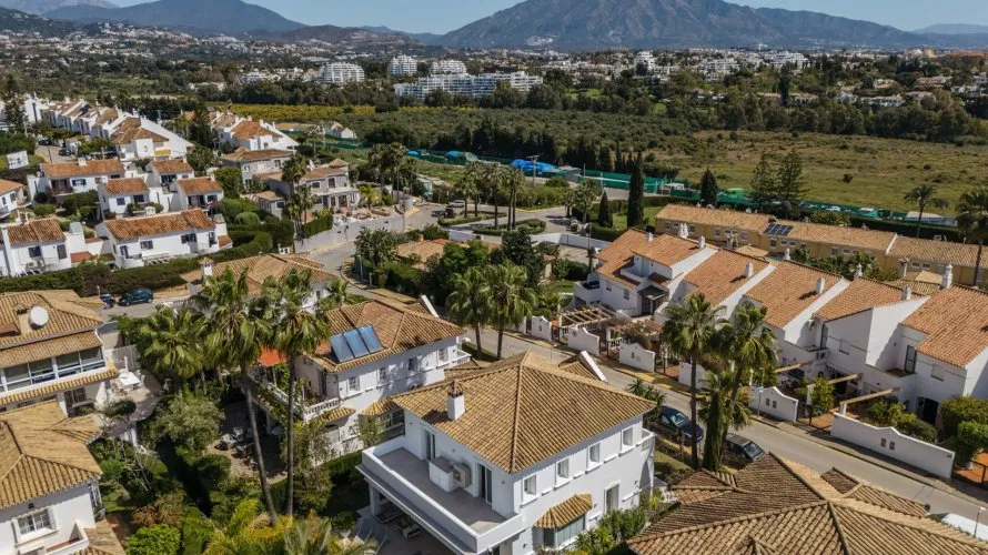 4 bedrooms house for sale , Estepona, Spain No. 31037 № 20