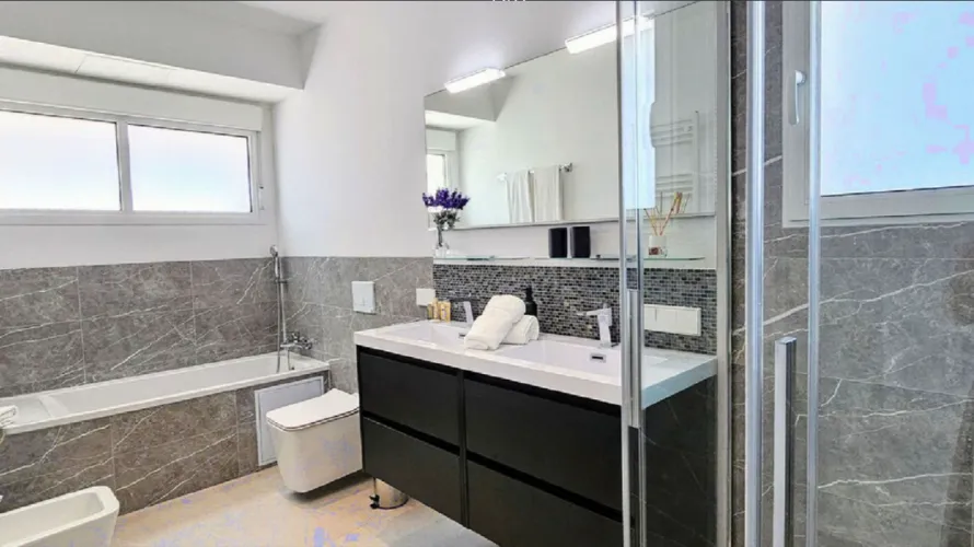 6 bedrooms villa for sale , Cortes (San Pedro De Alcantara), Spain No. 31124 № 1