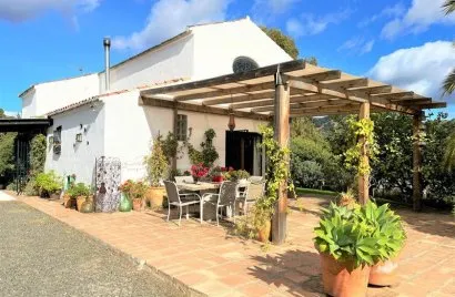 2 bedrooms house for sale , Estepona, Spain No. 30774