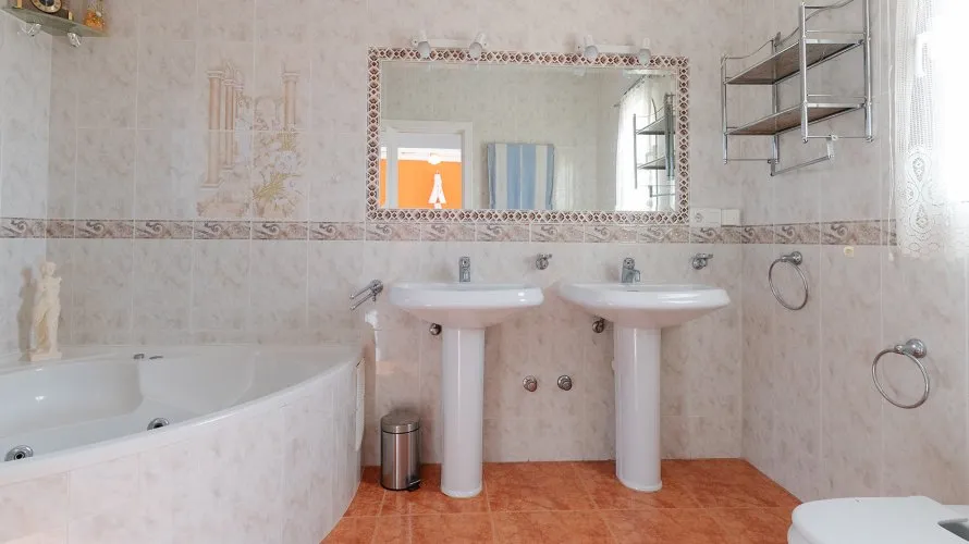 2 bedrooms house for sale , Manilva, Spain No. 31038 № 25