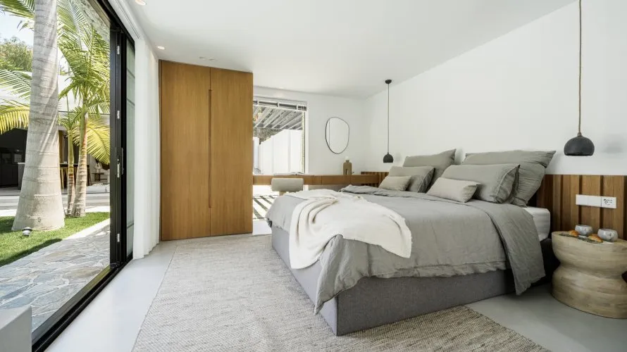 4 bedrooms villa for sale , Nueva Andalucia, Spain No. 30567 № 1