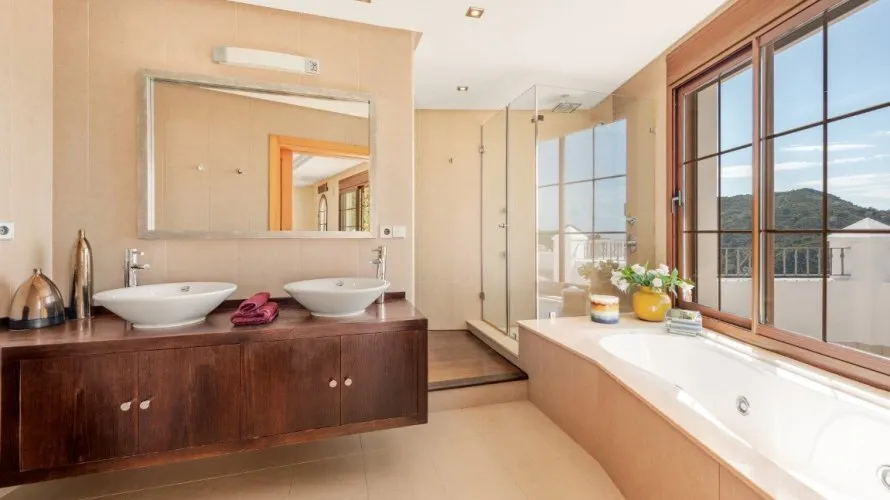 5 bedrooms villa for sale , Benahavis, Spain No. 30776 № 16