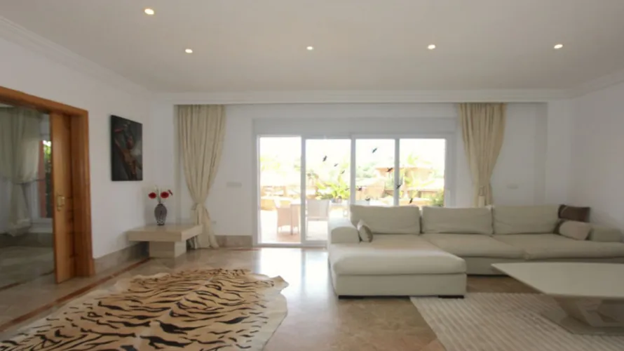 6 bedrooms villa for sale , Marbella, Spain No. 30637 № 27