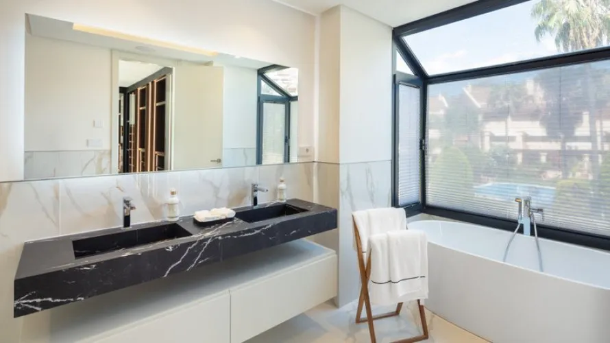 5 bedrooms house for sale , Nueva Andalucia, Spain No. 30646 № 17