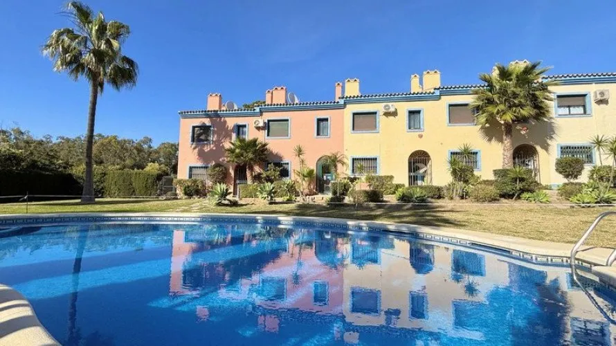 3 bedrooms townhouse for sale , Manilva, Spain No. 30771 № 27