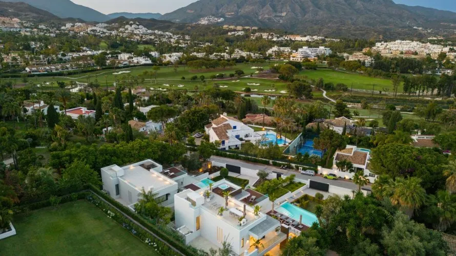 5 bedrooms house for sale , Nueva Andalucia, Spain No. 30763 № 26