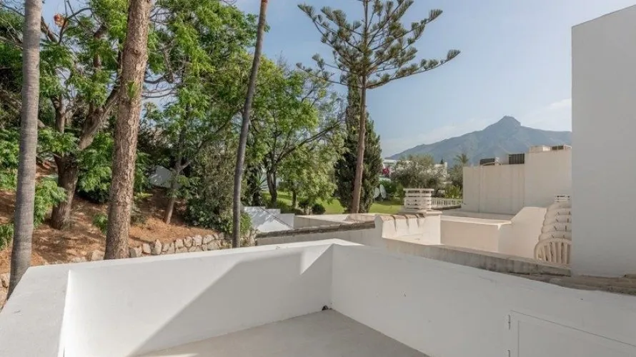 3 bedrooms townhouse for sale , Nueva Andalucia, Spain No. 31181 № 12