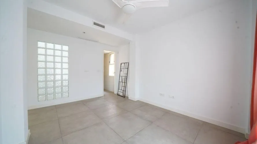 6 bedrooms house for sale , Mutxamel, Spain No. 31230 № 22