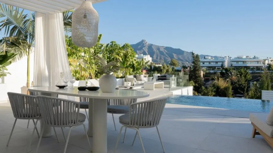 5 bedrooms villa for sale , Nueva Andalucia, Spain No. 30627 № 22