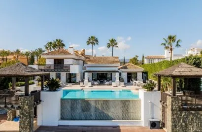 5 bedrooms house for sale , Benahavis, Spain No. 31058