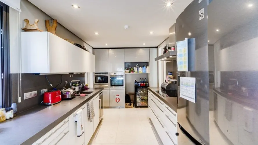 5 bedrooms villa for sale , Marbella, Spain No. 31050 № 16