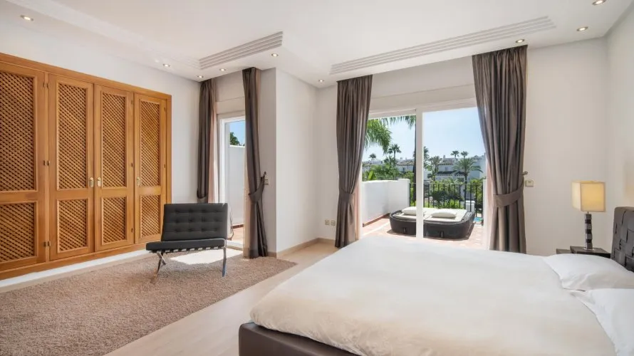 3 bedrooms townhouse for sale , Estepona, Spain No. 30496 № 8