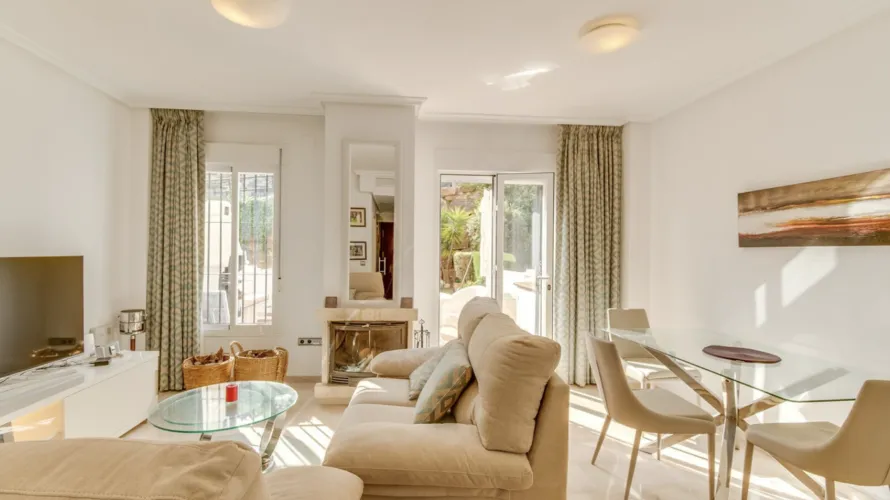 3 bedrooms townhouse for sale , Casares, Spain No. 31067