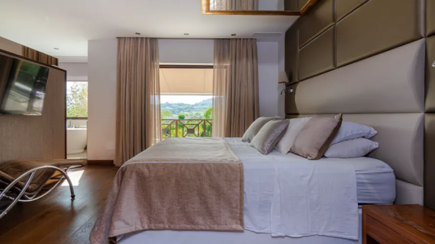 5 bedrooms villa for sale , Nueva Andalucia, Spain No. 31125 № 13