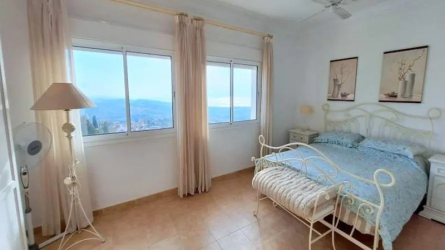 3 bedrooms townhouse for sale , Manilva, Spain No. 30749 № 6