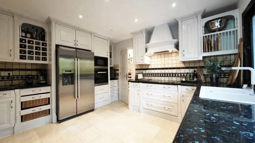 4 bedrooms villa for sale , Marbella, Spain No. 30549 № 8