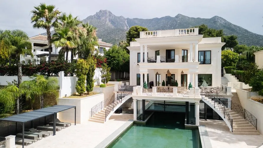 8 bedrooms house for sale , Marbella, Spain No. 31062 № 22