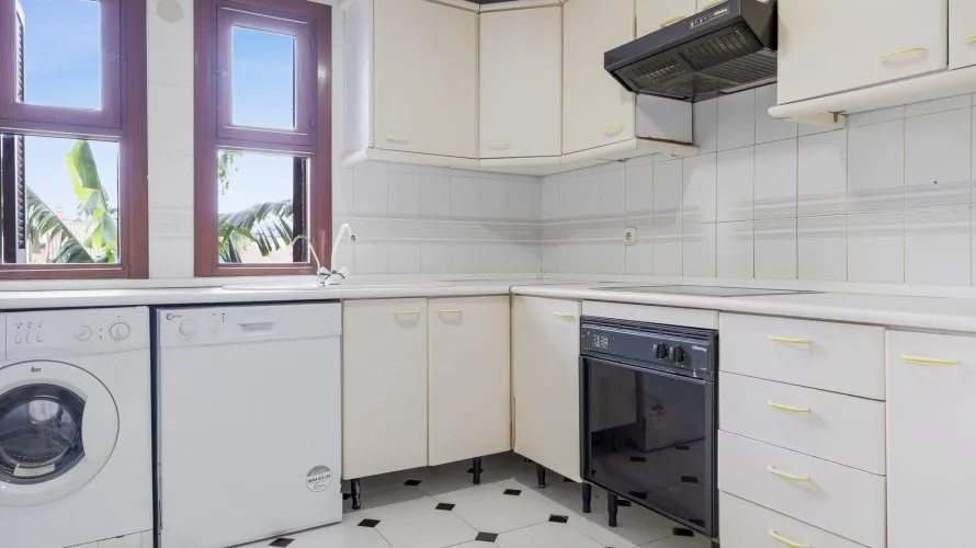 2 bedrooms townhouse for sale , Estepona, Spain No. 31047 № 12